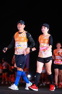 BIB: 23292, 268891, 24302
                            <button type="button" onclick="openModal(22917417)" class="btn btn-primary btn-sm float-right btn-popup" data-toggle="modal" data-target=".modal-high-quality">
                        <i class="fas fa-shopping-cart"></i> Add to Cart
                    </button>
                                            <button type="button" onclick="isThisMe(22917417, true)" class="btn btn-success btn-sm float-right btn-popup btn-isme hidden" data-toggle="tooltip" data-placement="bottom" title="นี่คือรูปของคุณใช่ไหม คลิกที่นี่เพื่อเอาเข้าอัลบั้ม">
                        <i class="fas fa-plus"></i> Add to album
                    </button>
                    <button type="button" onclick="isThisMe(22917417, false)" class="btn btn-warning btn-sm float-right btn-popup btn-isnotme hidden">
                        <i class="fas fa-ban"></i> Remove from album
                    </button>